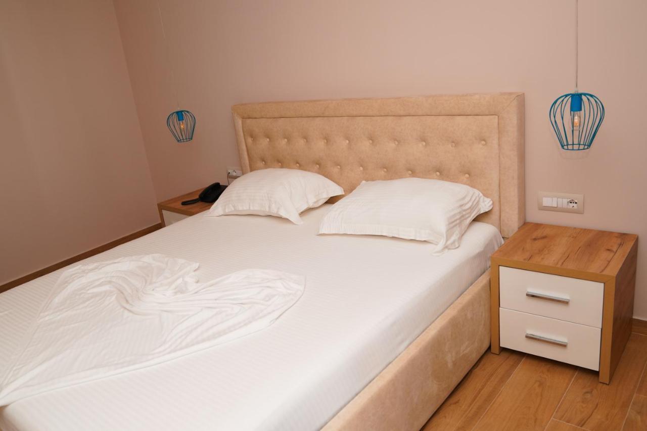 Ionian Hotel Ksamil Bagian luar foto